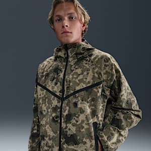 Nike Tech Men's Dri-FIT Woven Camo Windrunner Jacket. Nike.com